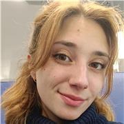 Studente impartisce lezioni di matematica per studenti fino al terzo liceo